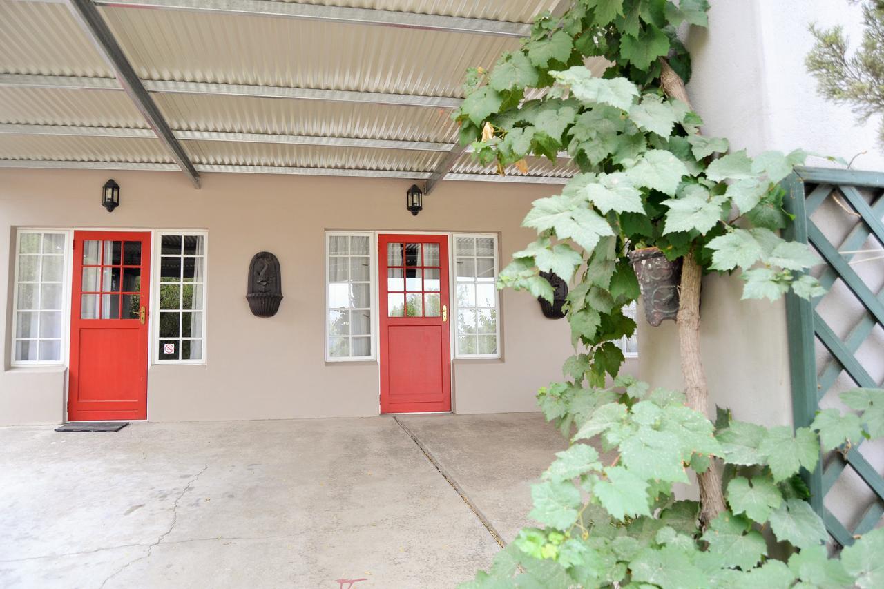 Versailles Self-Catering Wellington Exterior foto